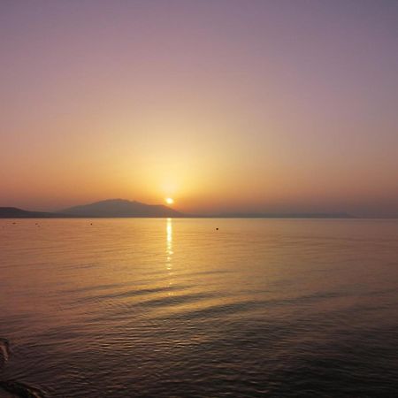 Costa Anastasia_Sea View Suites Vrasná Rum bild