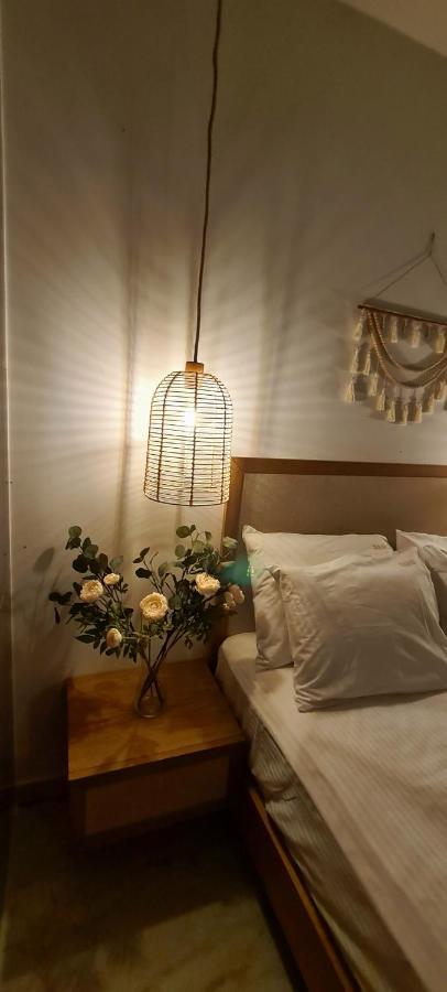 Costa Anastasia_Sea View Suites Vrasná Rum bild